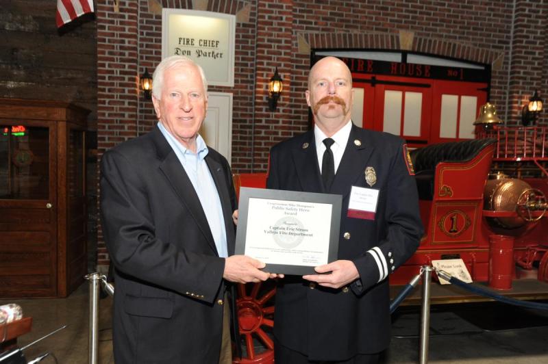 Rep. Mike Thompson presents Capt. Eric Strom, VFD Public Safety Hero Award